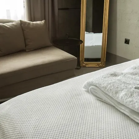 Urban Living 2 شقة سالونيك